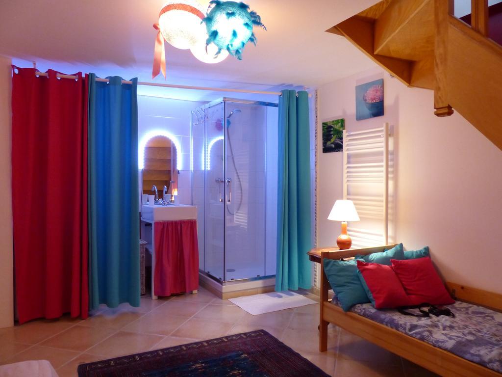 La Flore De Lys, Cottage Ideal Pour 2 Adultes Et 2 Enfants Saint-Jouin-Bruneval Cameră foto