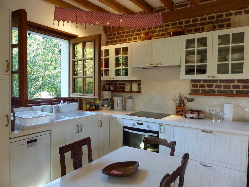 La Flore De Lys, Cottage Ideal Pour 2 Adultes Et 2 Enfants Saint-Jouin-Bruneval Cameră foto