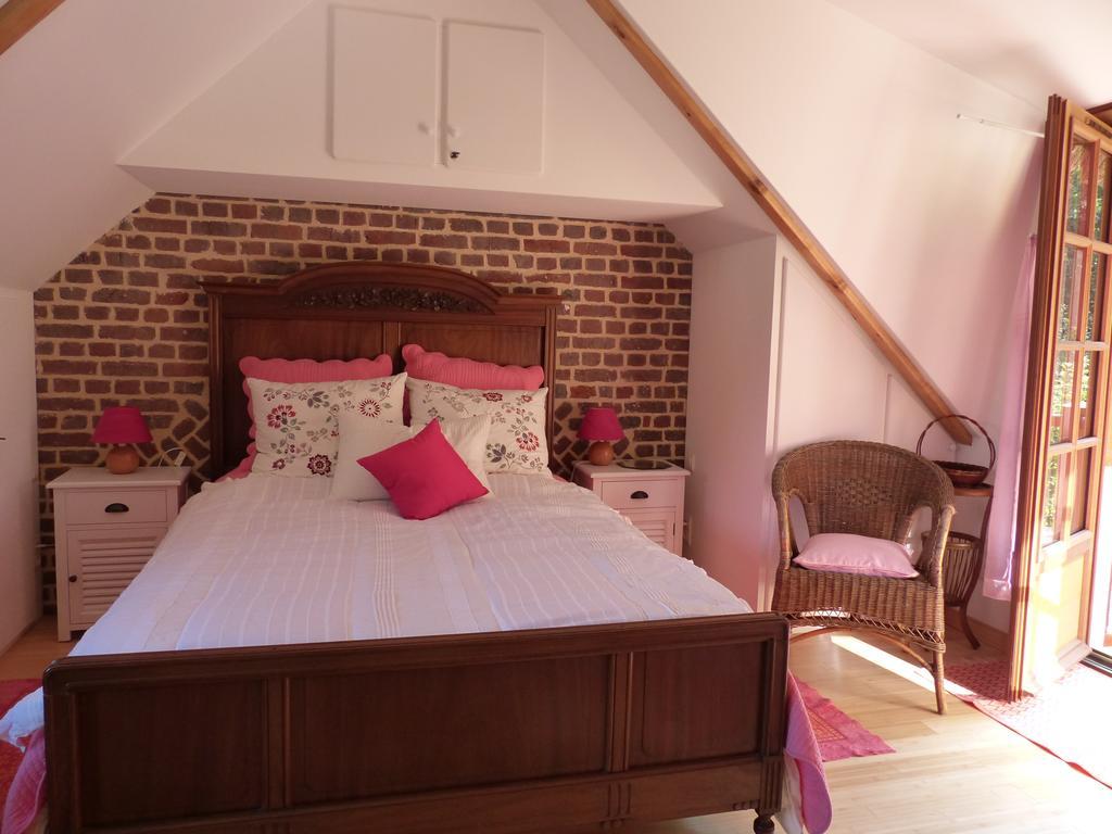 La Flore De Lys, Cottage Ideal Pour 2 Adultes Et 2 Enfants Saint-Jouin-Bruneval Cameră foto